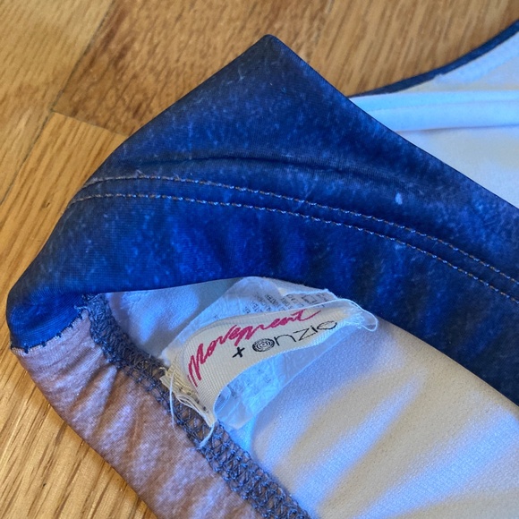 W's Sports bra - Picture 4 of 6